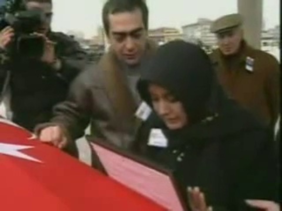 Mustafa Yıldızdoğan - Şehitler Ölmez