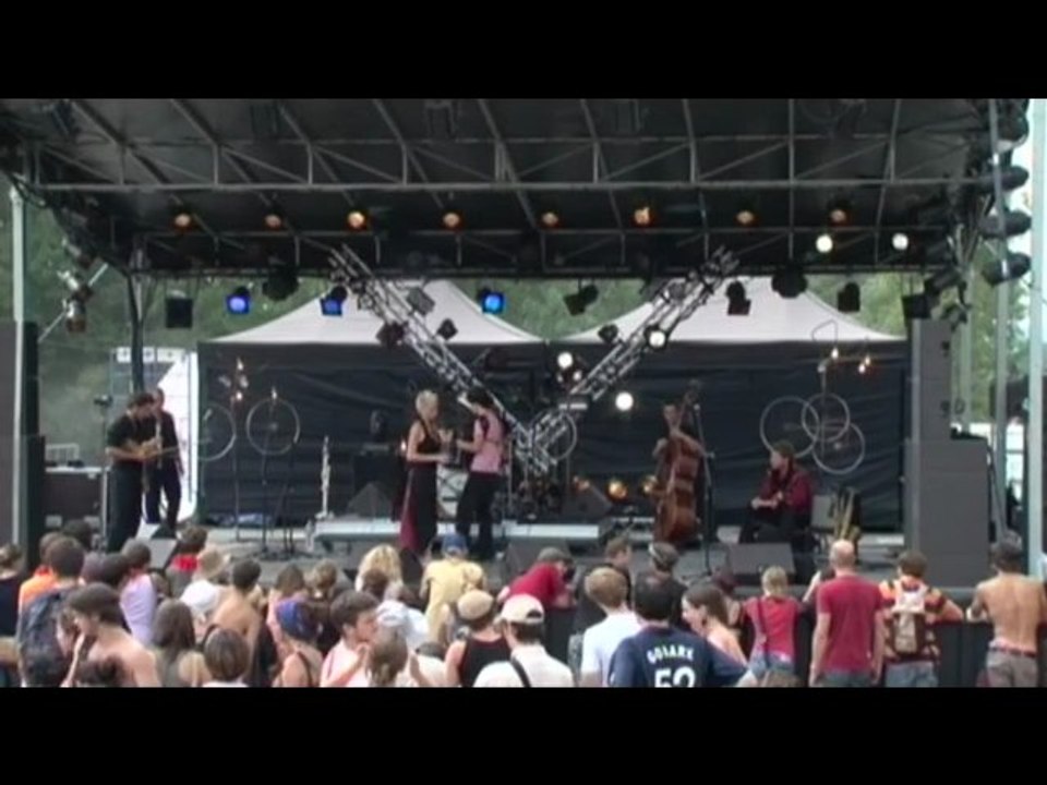 NO MAD ? LIVE / FESTIVAL LE CHIEN A PLUMES 2009