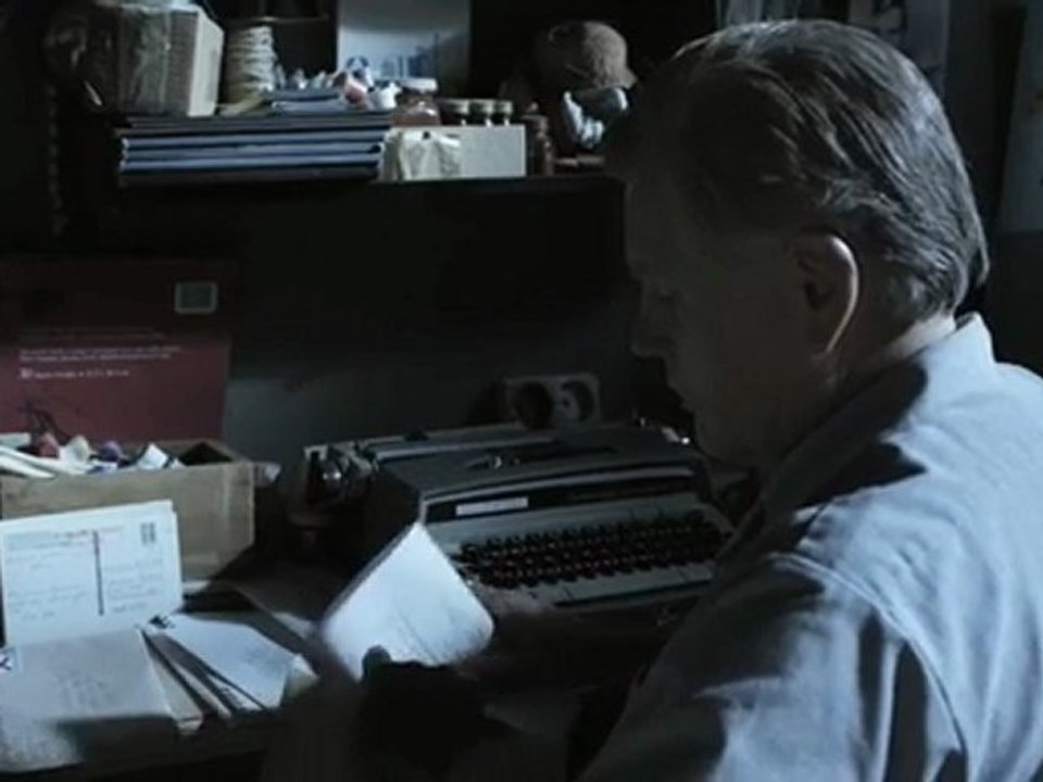 Exclusive Scene 3: William Forsythe as John Wayne Gacy