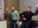 Nico et Remy demo de danse lol!! quels artistes!!!!!!!!