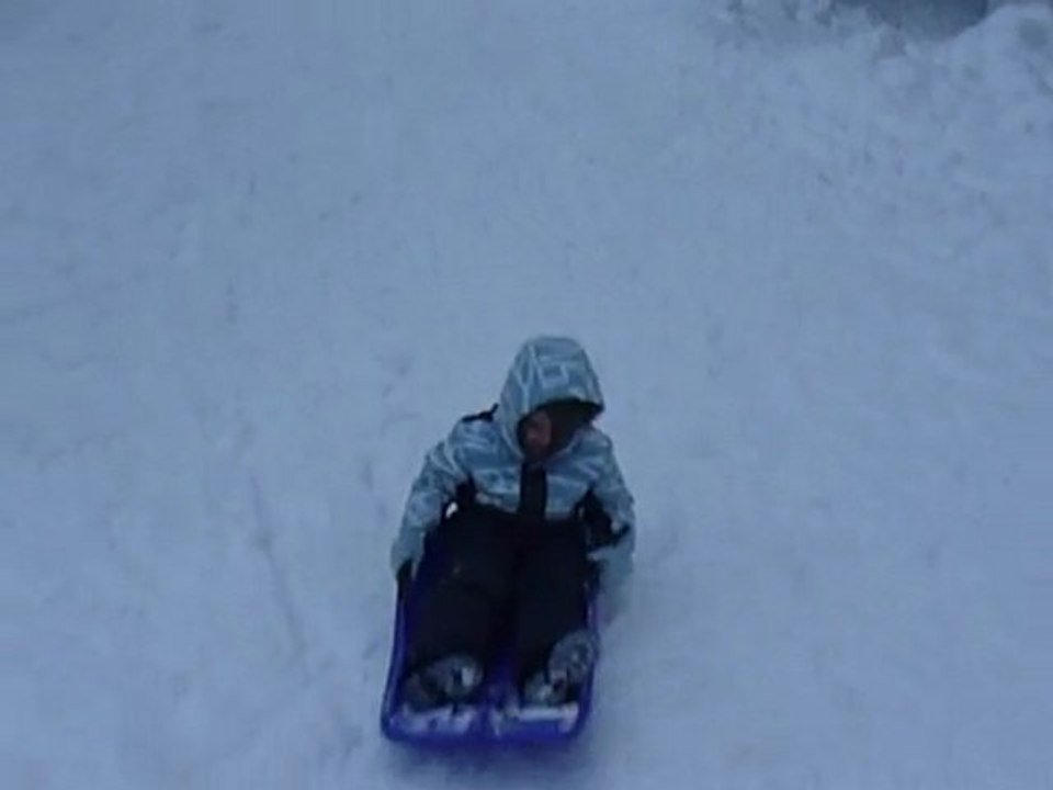 Malone fait de la luge