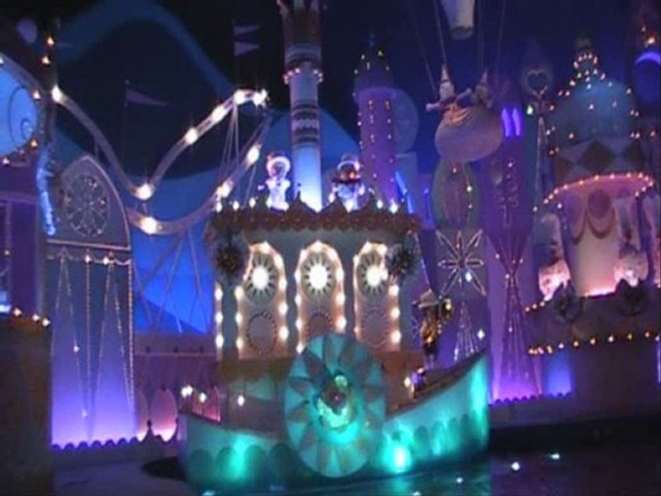 Disneyland paris le 13 février 2010 sous la neige