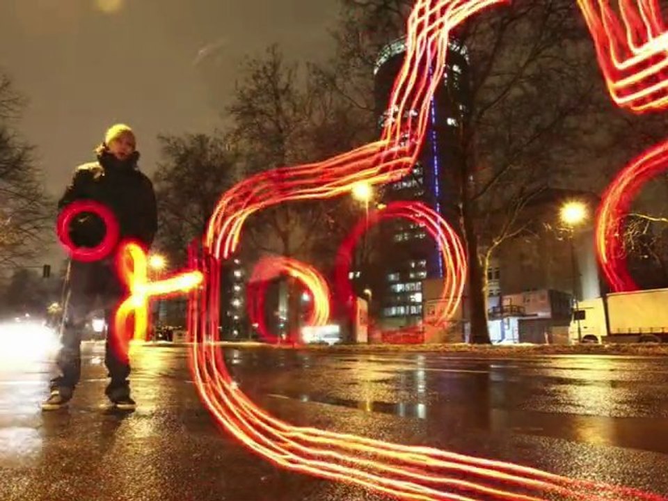 Lenovo Edge - Light Painting Video