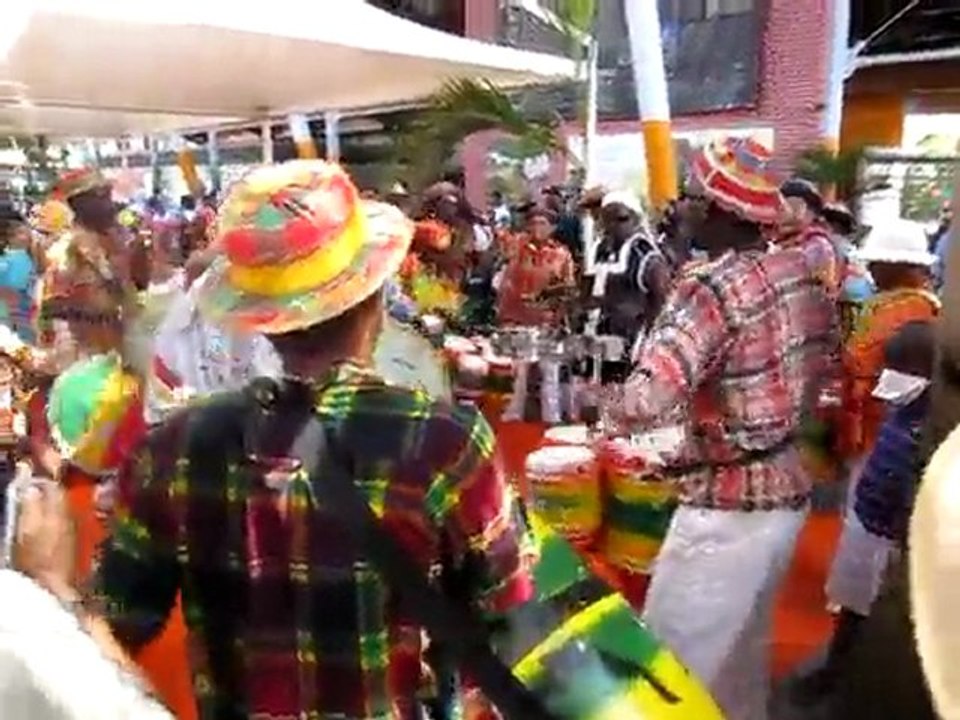 carnaval music karmélo