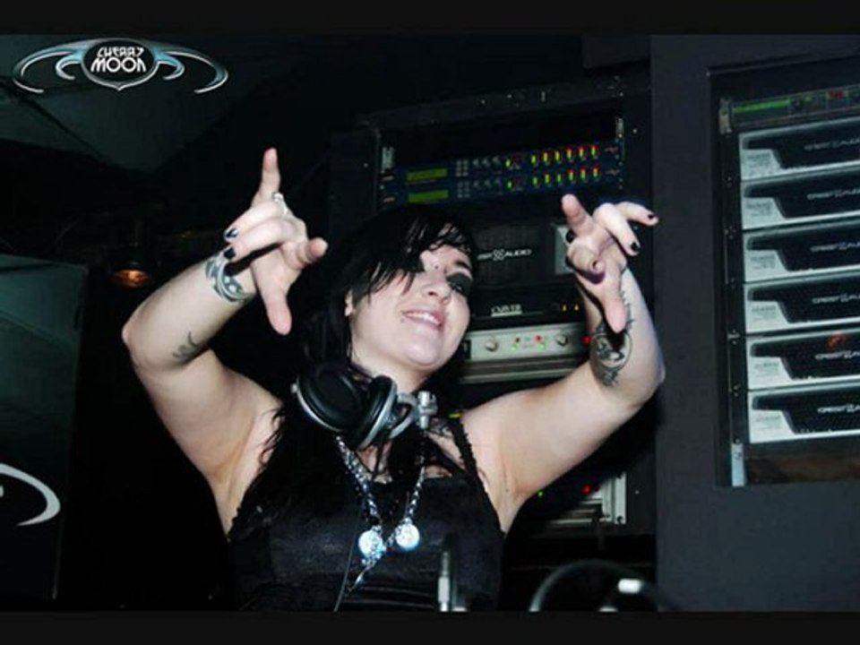 DJ DAY MAR : Guess what