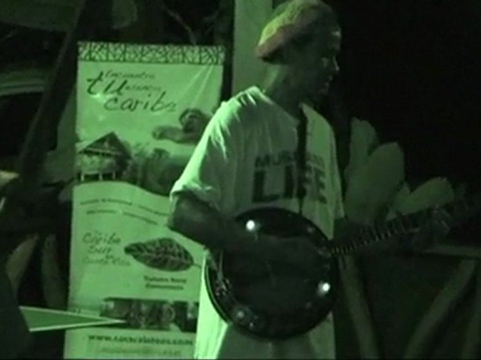 Ambiance calypso à Cahuita