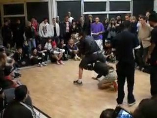 Folsch : Battle Folsch : BBOYS DUST FEAT BBOYS NEO ( Ab'12 )