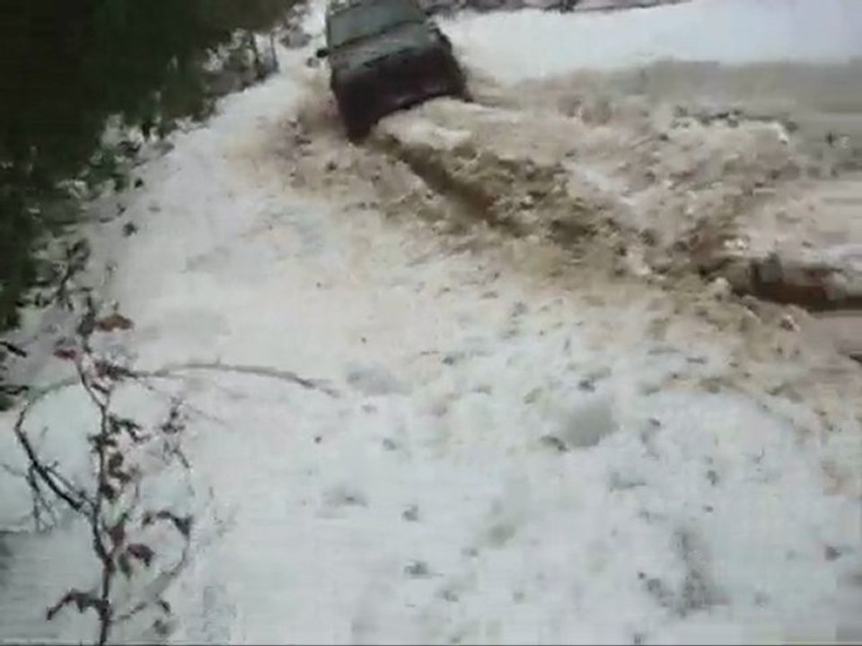 Gökhan Özer Feroza Karda