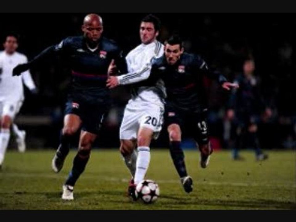 Lyon 1-0 Real Madrid Makoun super strike