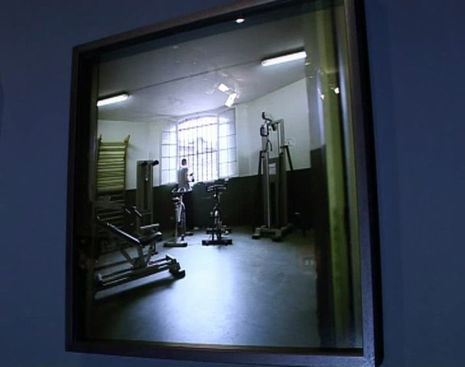 Zoom sur les photographies de prisons parisiennes