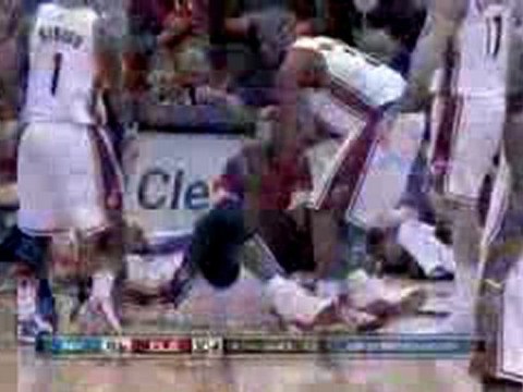 Nate Robinson Block Shaquille O'neal