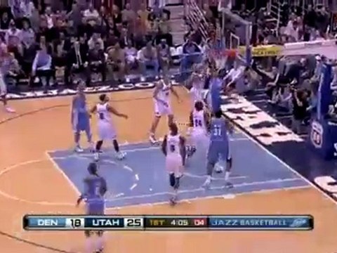 Carlos Boozer with a nice block during the first quarter.