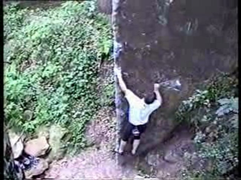 Free solo in "avalon" (7c), stiefelhütte, odenwald