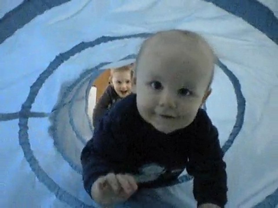 Quentin et Mathéo dans le tunnel