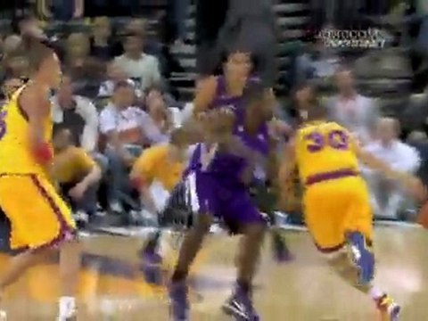 Tyreke Evans picks Stephen Curry's pocket and takes it the o