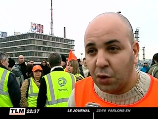 Les salariés Total en grève à Feyzin (Rhône)