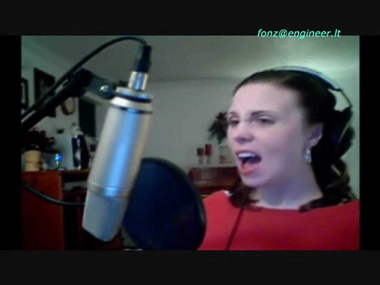 Laura sings " the Diva Dance from the Fifth Element (AC3) - Video Dailymotion