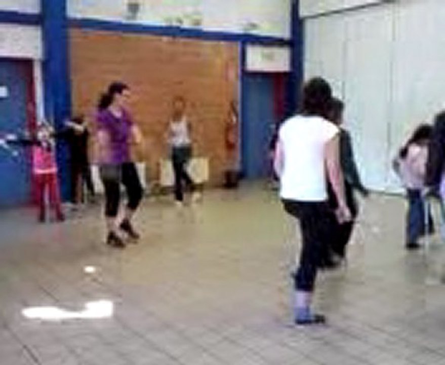 INITIATION AU BATON OFFERTE PAR LES VICTORYNE !