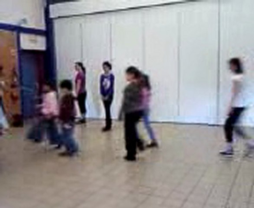 INITIATION AU BATON OFFERTE PAR LES VICTORYNE