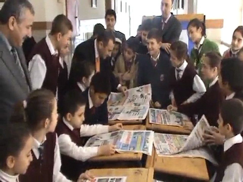 okullara gazete okuma köşesi