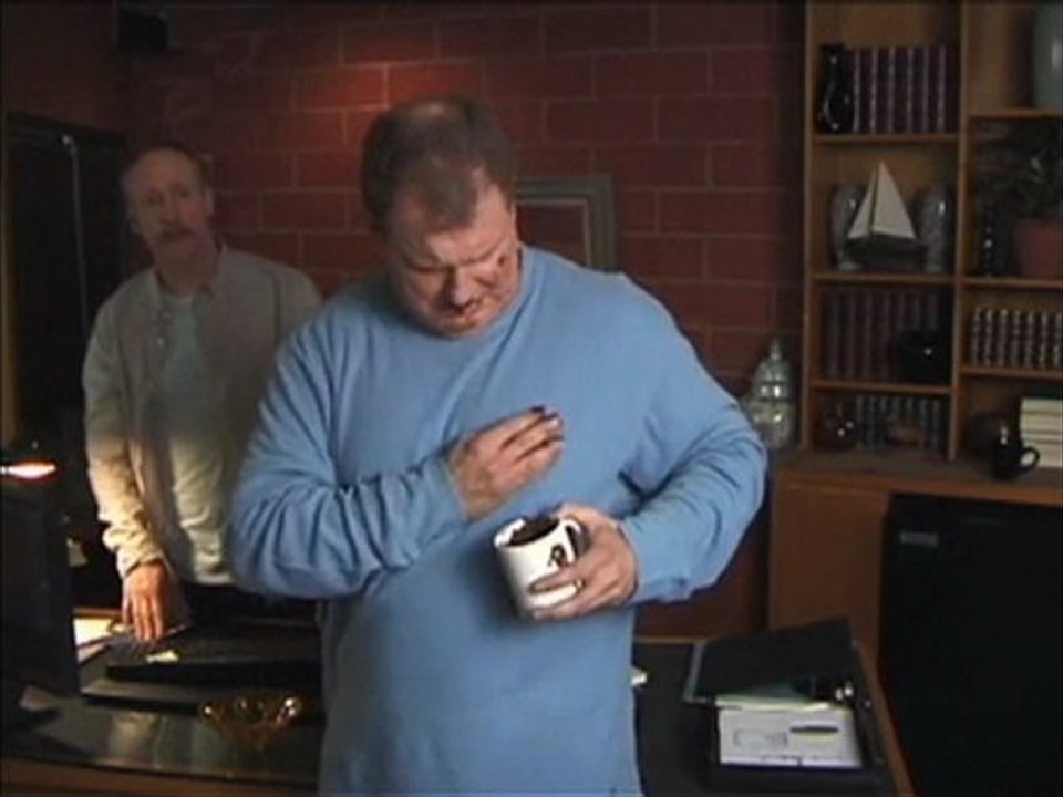 1 Guy, 1 Mug – Ian Roberts Shows Us How It’s Done