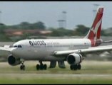 Landing Gear Malfunction Halts Qantas Flight