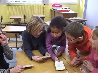 AGORA L'EMISSION 88 : SENSIBILISATION D'UNE CLASSE AU PROBLEME DES DECHETS