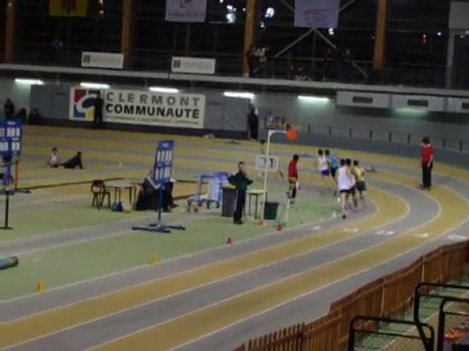 2010_salle_Regionaux_Romain_400m