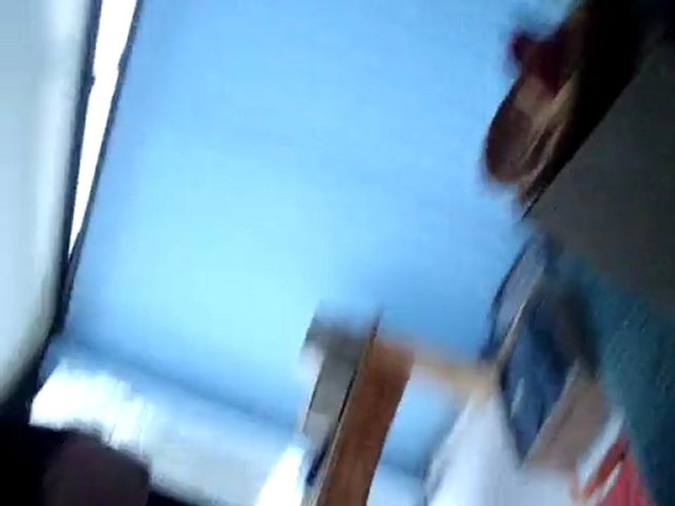 " Nan Nan Nan ! Vous êtes méchants ! xD "