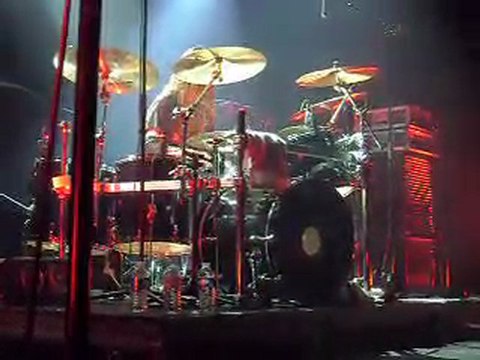 AqME - Bataclan 2010 - Solo de batterie d'Etienne