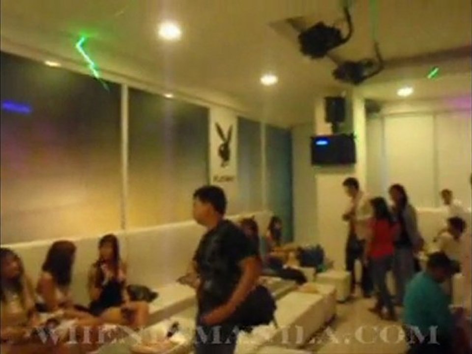 Playboy Magazine & Playmates at The Lounge- WhenInManila.com