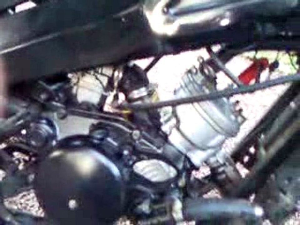 Tzr top gris premier demarage  85cc