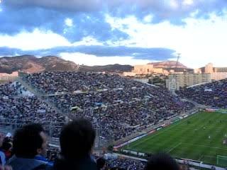 Stade Velodrome - Qui ne saute pas