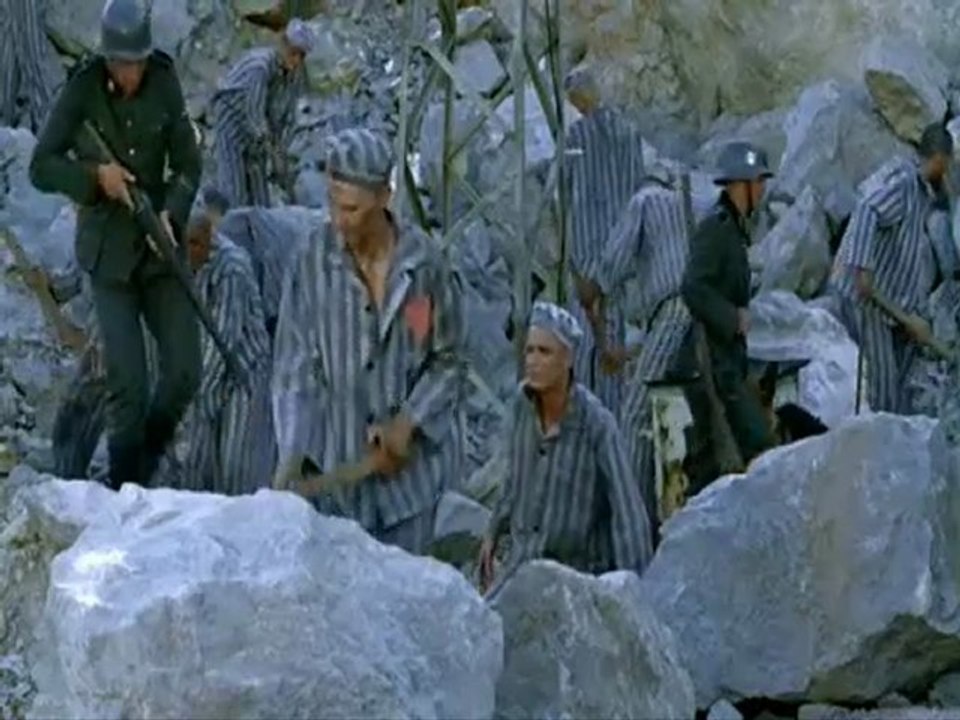 Un amour à taire...Parle plus bas Clip GAY