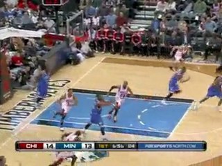 Derrick Rose loses the ball and Al Jefferson gets it ahead t