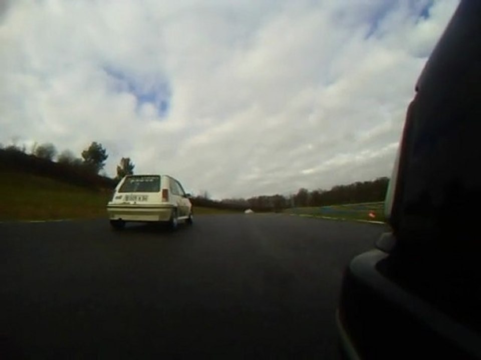 Arnos matin vue aile avant gauche sans montage