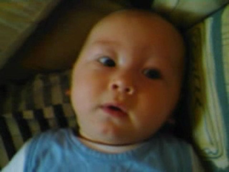 bebe enzo a 6 mois