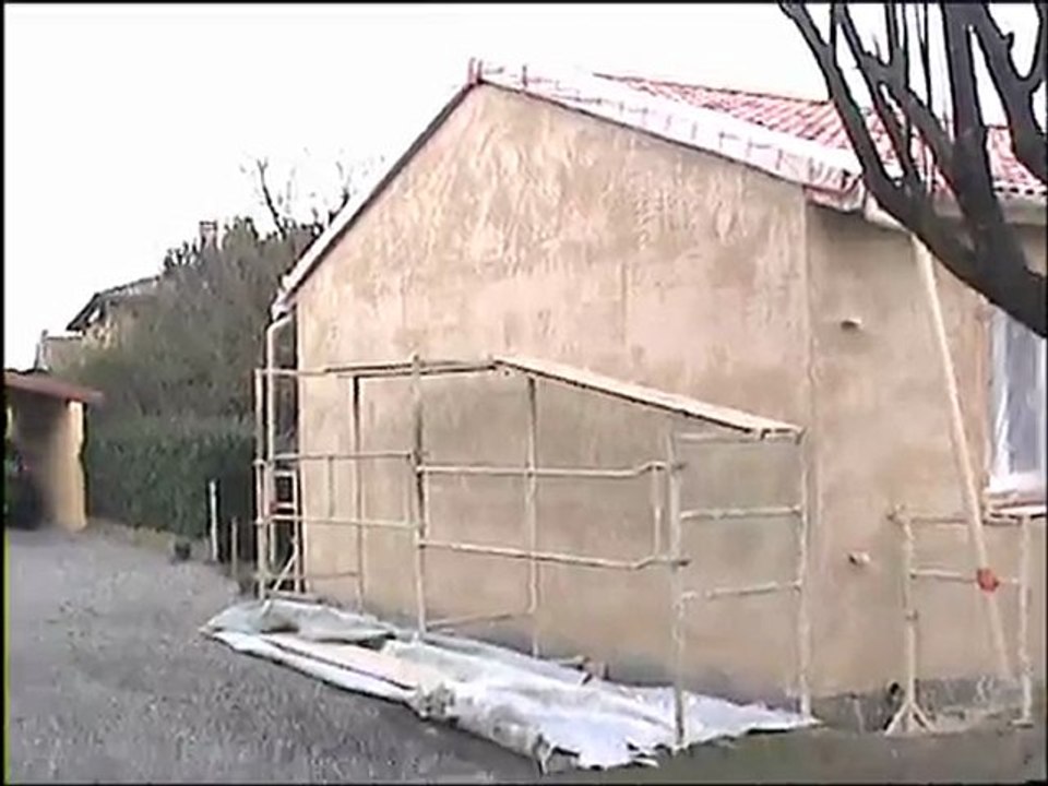 PREMIERE PARTIE DE L'ENDUIT DE LA MAISON VON