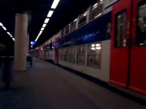 um de z8800 et z20500 en livrée transilien sur le rer c