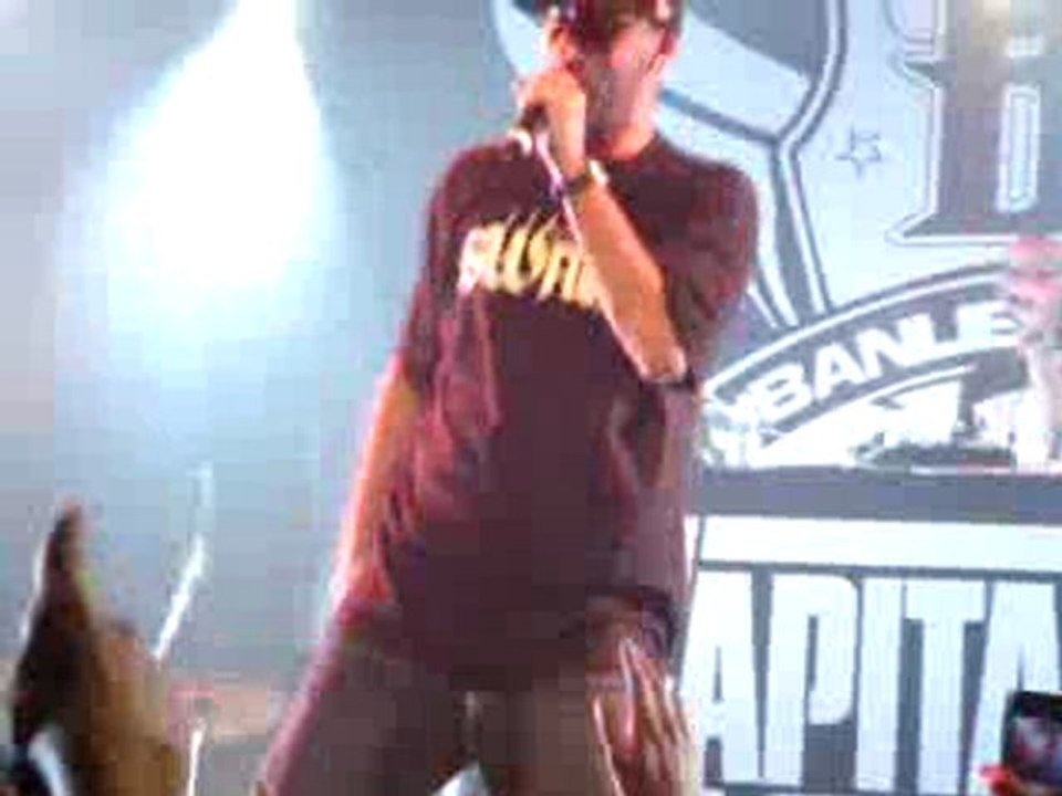 La Fouine - Reste en chien - Elysée Montmartre