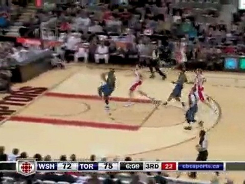Andray Blatche makes the steal and goes coast-to-coast for t