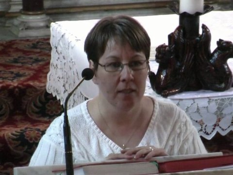 Prezentarea cărţii De ce sunt preot? - dna Claudia Stan