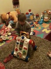 Clémence Et Son Trotteur