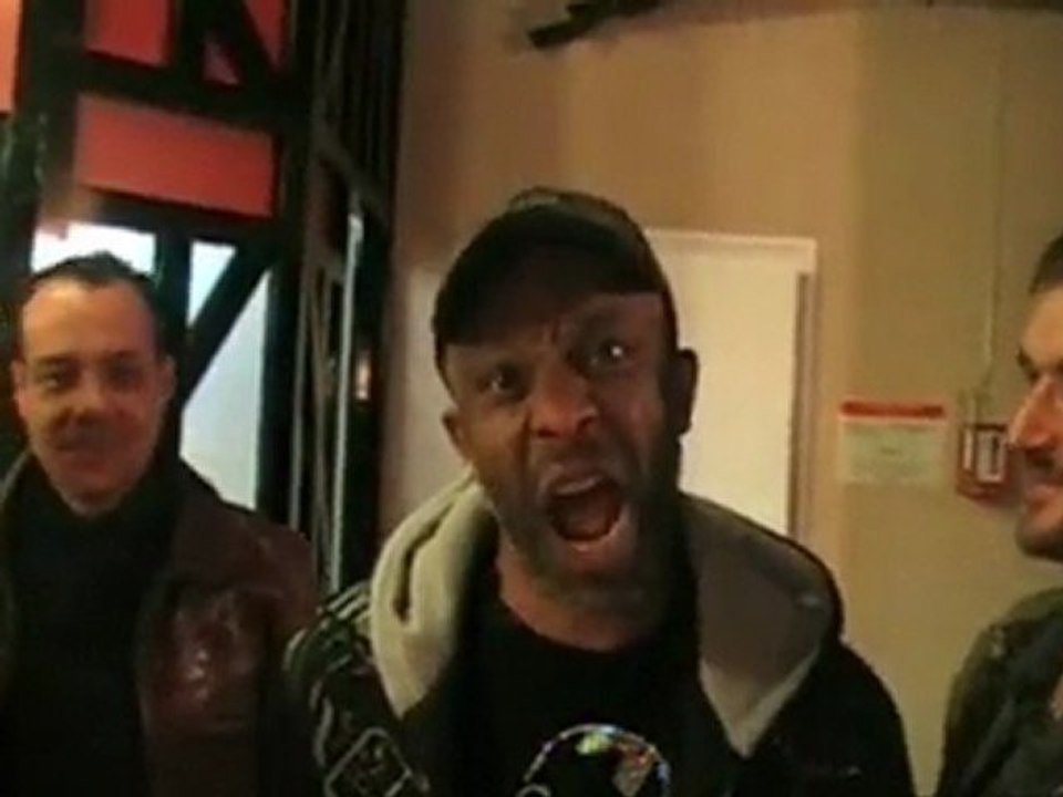 CaptainFunkOnTheRADIO! Radio Béton! 93.6 Mhz. (Introduction Sidney)