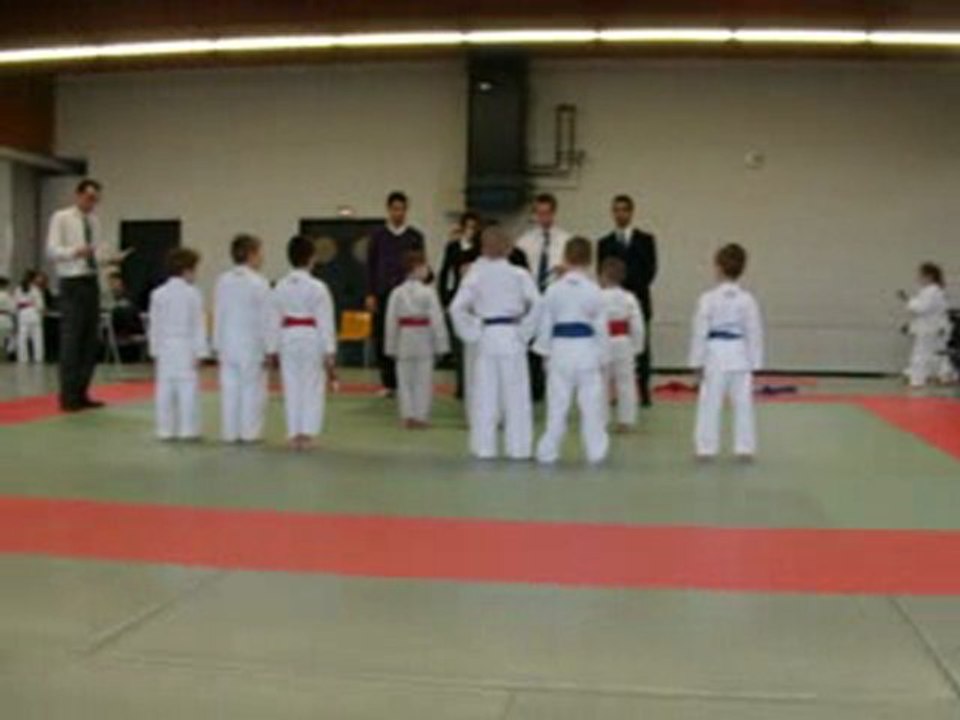 compet kata à issoudun remise des médailles