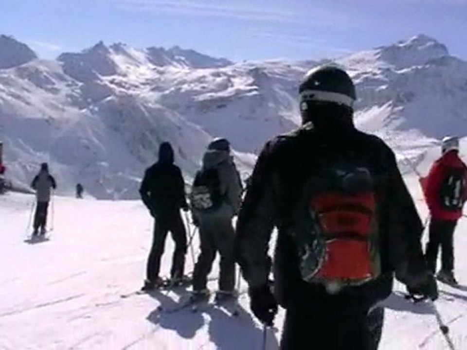 MOV004