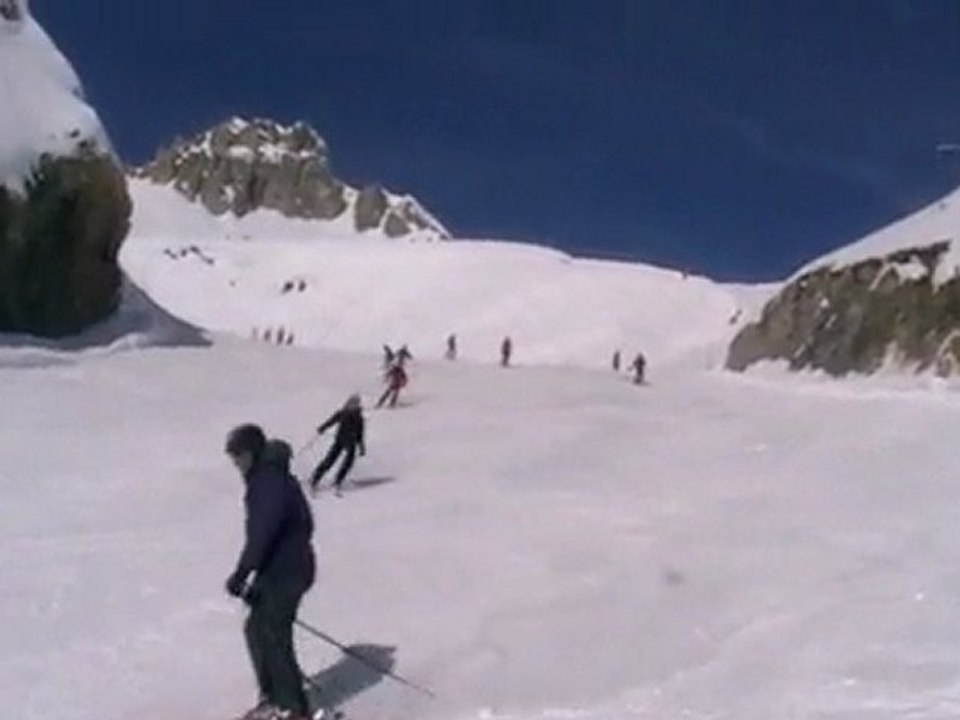 MOV006