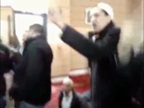 Clash à la mosquée de Drancy ! Dehors Chalghoumi !