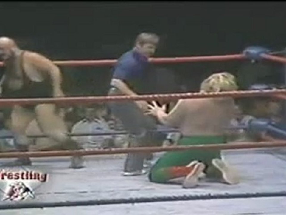 Big John Studd vs Maurice Mad Dog Vachon