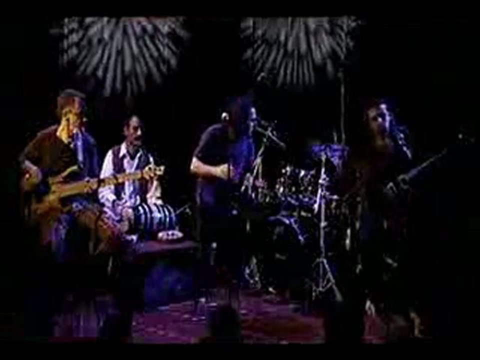 Mitti live performance by Junoon